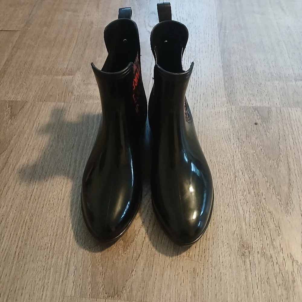 Juicy Couture Black Ankle Rain Boots - Picture 9 of 9